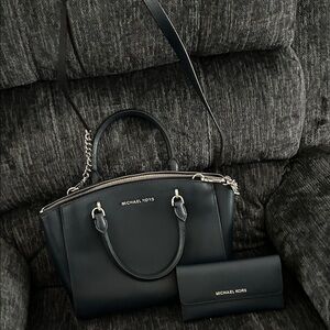 Michael Kors Elegant Navy Satchel and Wallet